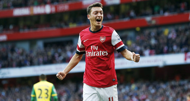 İngiltere’de gündem Mesut Özil: ‘Rekor ücretle geldi, bedavaya gidiyor!’