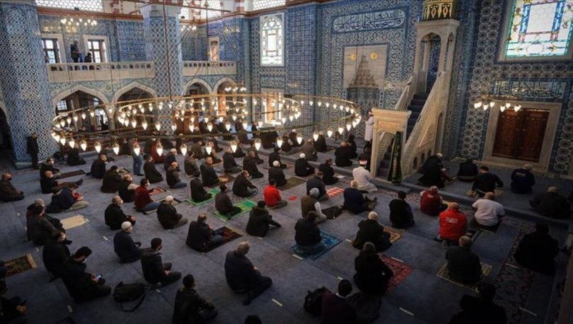 Bursa Cuma namazı saat kaçta? 1 Ocak Bursa Cuma saati