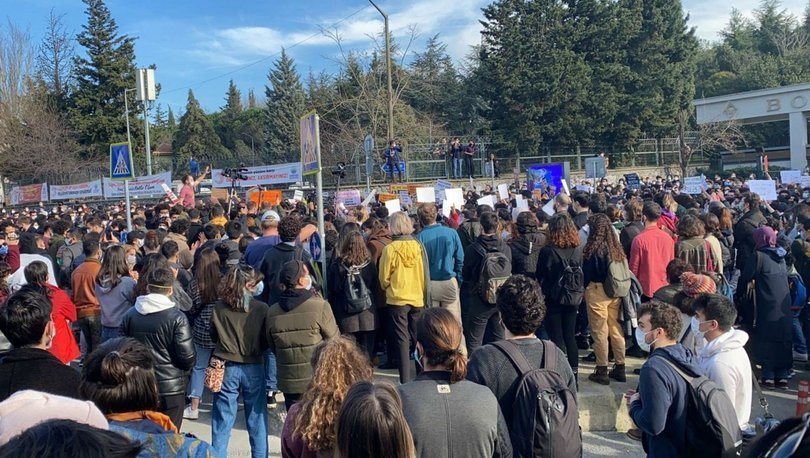 Boğaziçi Üniversitesi Rektörü Melih Bulu protesto edildi!