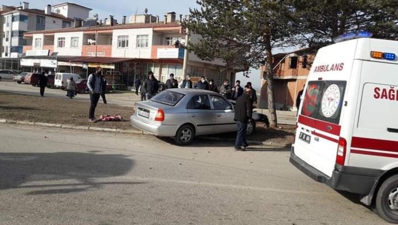 Otomobil ağaca çarptı: 1 ölü, 2 yaralı