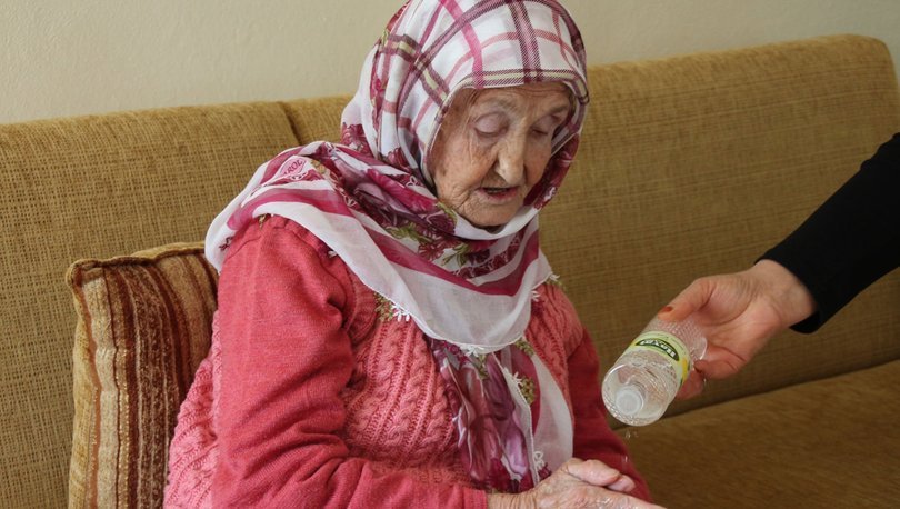 Koronayı yenen Emine nine bir salgından daha kurtulmuş
