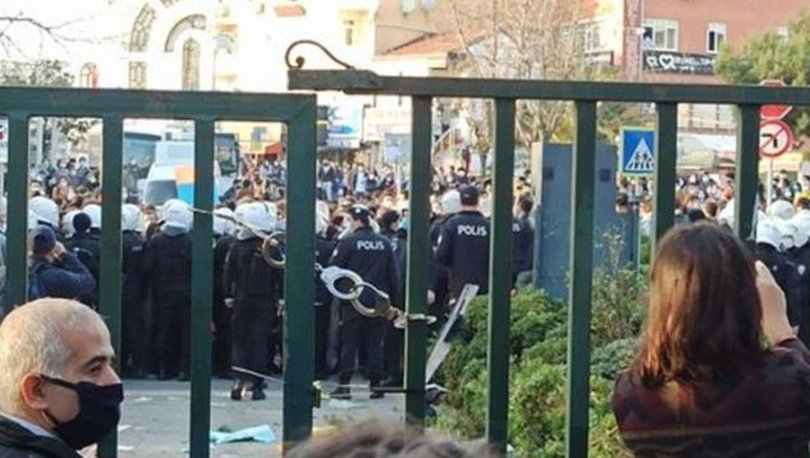 Son dakika haberi Boğaziçi Üniversitesi kapısına takılan kelepçeyle ilgili inceleme başlatıldı