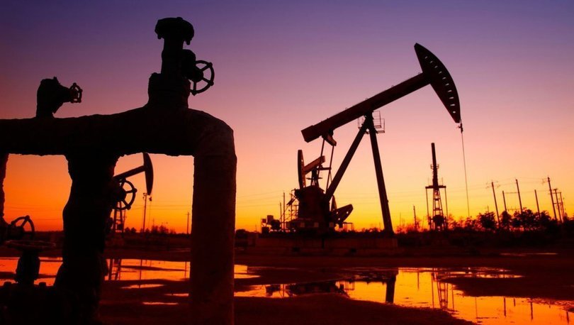 Brent petrolün varili 54,74 dolar