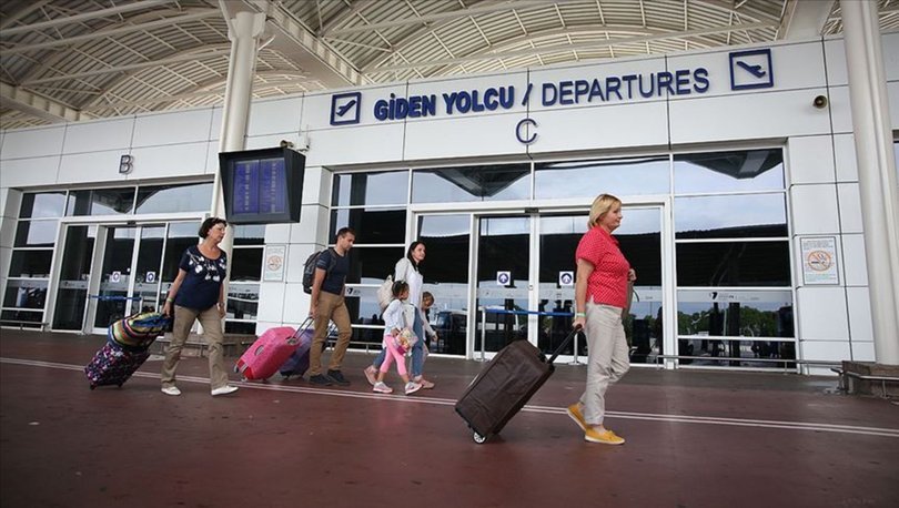 Hava yoluyla geçen yıl yaklaşık 82 milyon yolcuya hizmet verildi