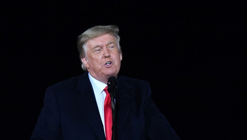İran Dışişleri Bakanı Zarif’ten Trump’a: “Kendi halkından intikam almaya çalışan haydut Başkan”