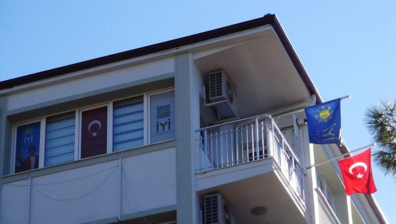 Ümit Özdağ’a destek veren İYİ Parti Muğla İl Başkanının yönetimi istifa etti