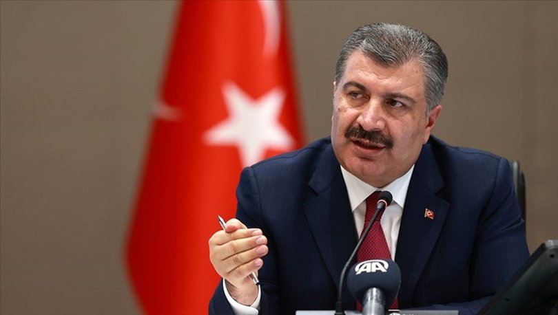 Sağlık Bakanı Fahrettin Koca o isimleri arayarak aşı olmaya davet etti