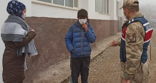 Kayıp çocuğu 6 saat sonra iz takip köpeği buldu