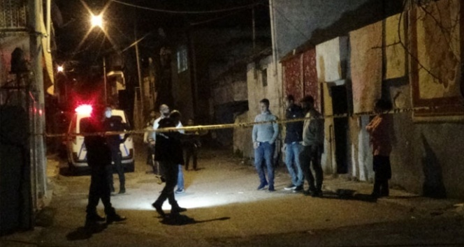 İzmir’de silahlı saldırganlar 2 çocuğu yaraladı