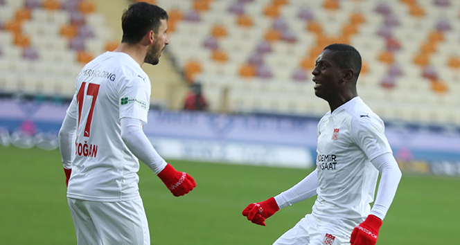 Max Gradel 5. golünü attı