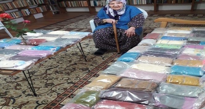 Askerlerin ayağı zeliha nine sayesinde sıcak kalacak