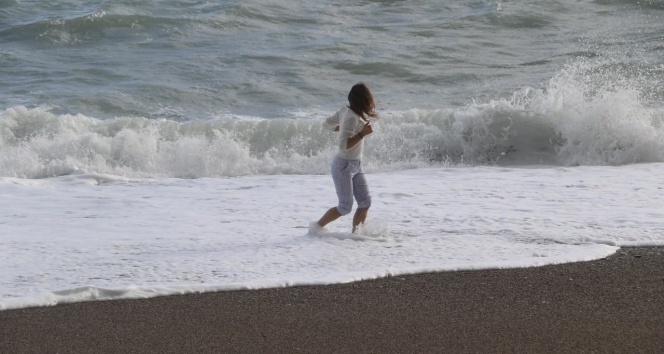 Antalya’da bir günde iki mevsimle deniz keyfi