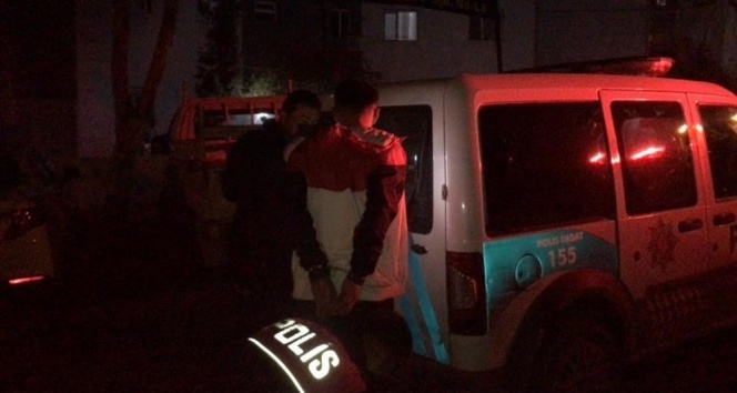 Alkollü sürücü polisten kaçarken kaza yaptı
