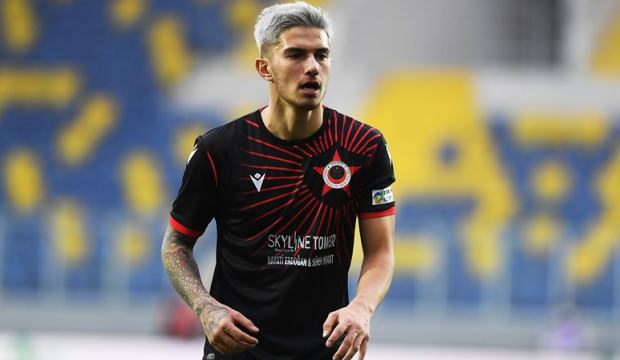 Berat Özdemir için transfer açıklaması! ‘Trabzonspor…’