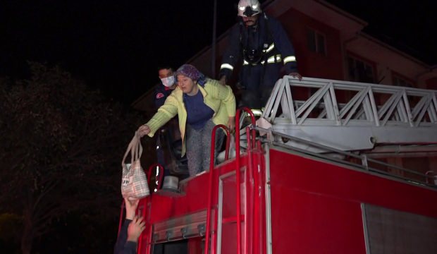 4 katlı binada çıkan yangında can pazarı