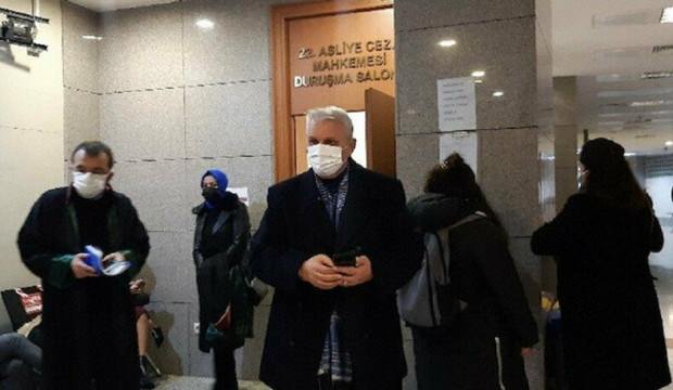 Başörtülü öğretmene “facia” diyen Ataklı hakim karşısında