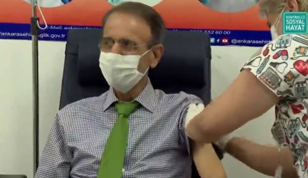 Bilim Kurulu üyeleri de korona aşısını oldu!