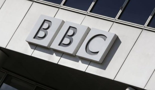 İngiltere’de uzaktan eğitim dersleri BBC’den yayınlanacak