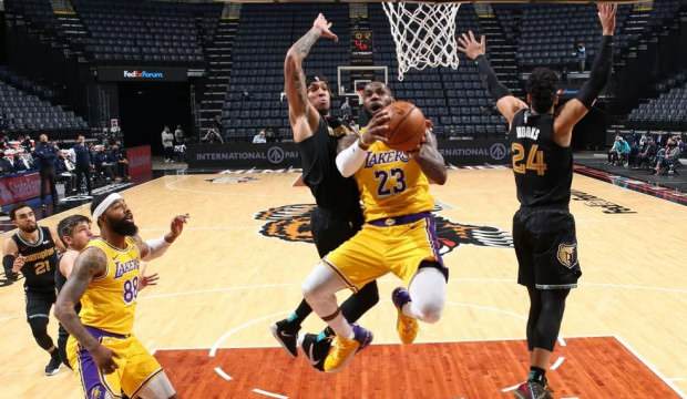 Los Angeles Lakers kazanmaya devam ediyor
