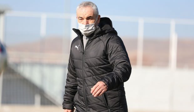 Çalımbay: Hakemler oyunculara düşman gibi
