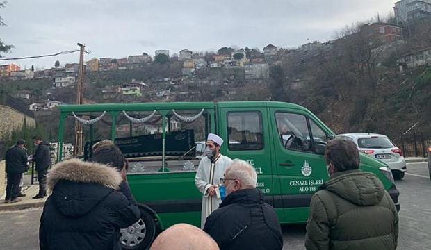 Sanatçı İhsan Özgen son yolculuğuna uğurlandı