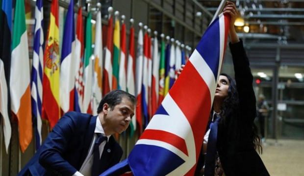 Ve ingiltere AB’den resmen koptu!
