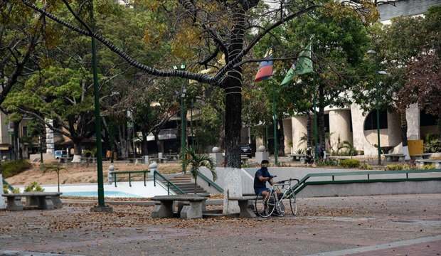 Venezuela’da Kovid-19 tedbirleri kapsamında bir hafta karantina uygulanacak