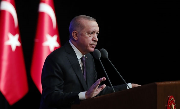 Cumhurbaşkanı Erdoğan canlı yayında müjdeyi duyurdu: 20 bin öğretmenimizin atamasını yapacağız