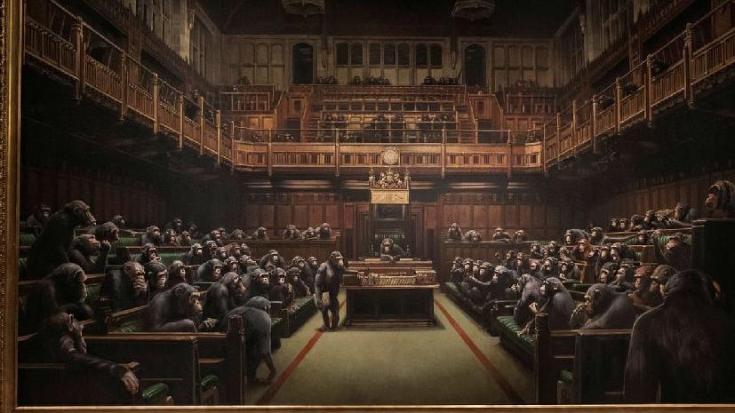 Banksy'nin parlamentoda şempanzeler tablosuna rekor fiyat!
