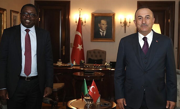 Dışişleri Bakanı Çavuşoğlu, Zambiyalı mevkidaşıyla görüştü