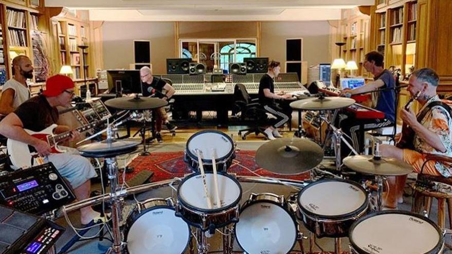 Müzik dünyasını heyecanlandıran kare: Rammstein stüdyoya kapandı