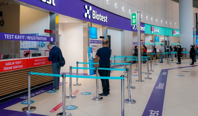İstanbul Havalimanı'nda PCR sonuçları hızlıca yolculara ulaştırılıyor
