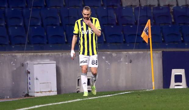 Caner Erkin Galatasaray’a haber gönderdi!