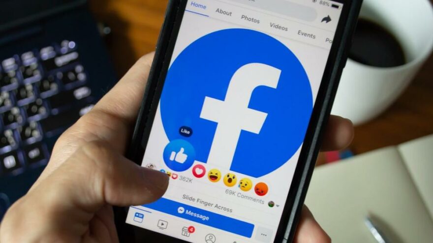 Facebook ilk akıllı saatini piyasaya sürmeye hazırlanıyor