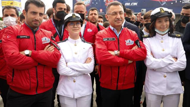 Cumhurbaşkanı Yardımcısı Oktay, TEKNOFEST’i ziyaret etti