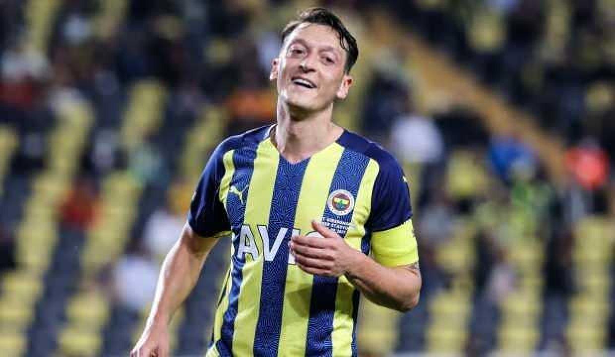 Flaş iddia! Mesut Özil, Newcastle’ın listesinde