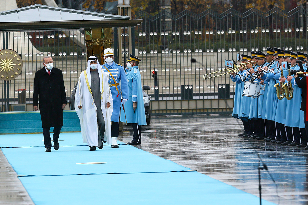 Cumhurbaşkanı Erdoğan, BAE Veliaht Prensi bin Zayed’i resmi törenle karşıladı