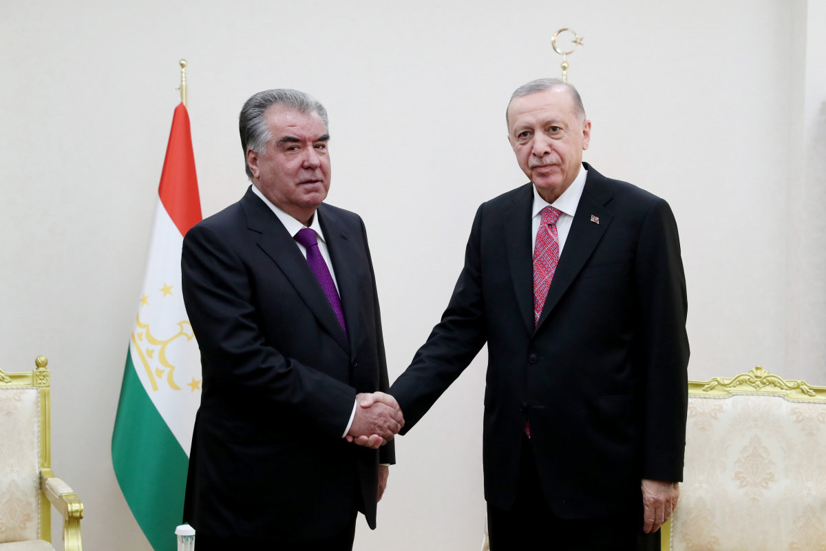 Cumhurbaşkanı Erdoğan, Tacikistan Cumhurbaşkanı Rahman ile görüştü