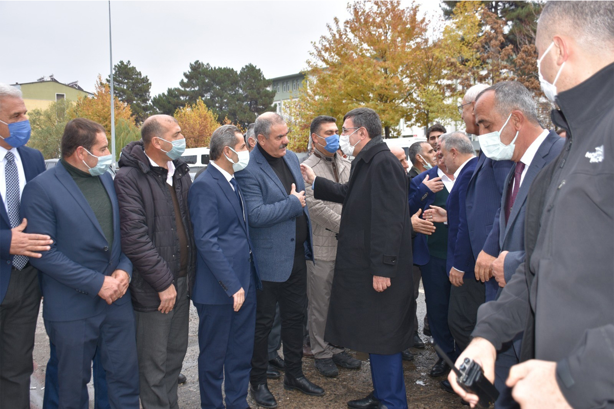 TBMM Plan ve Bütçe Komisyonu Başkanı Yılmaz: “İhracatımız 210 milyar dolayı aşmış durumda”