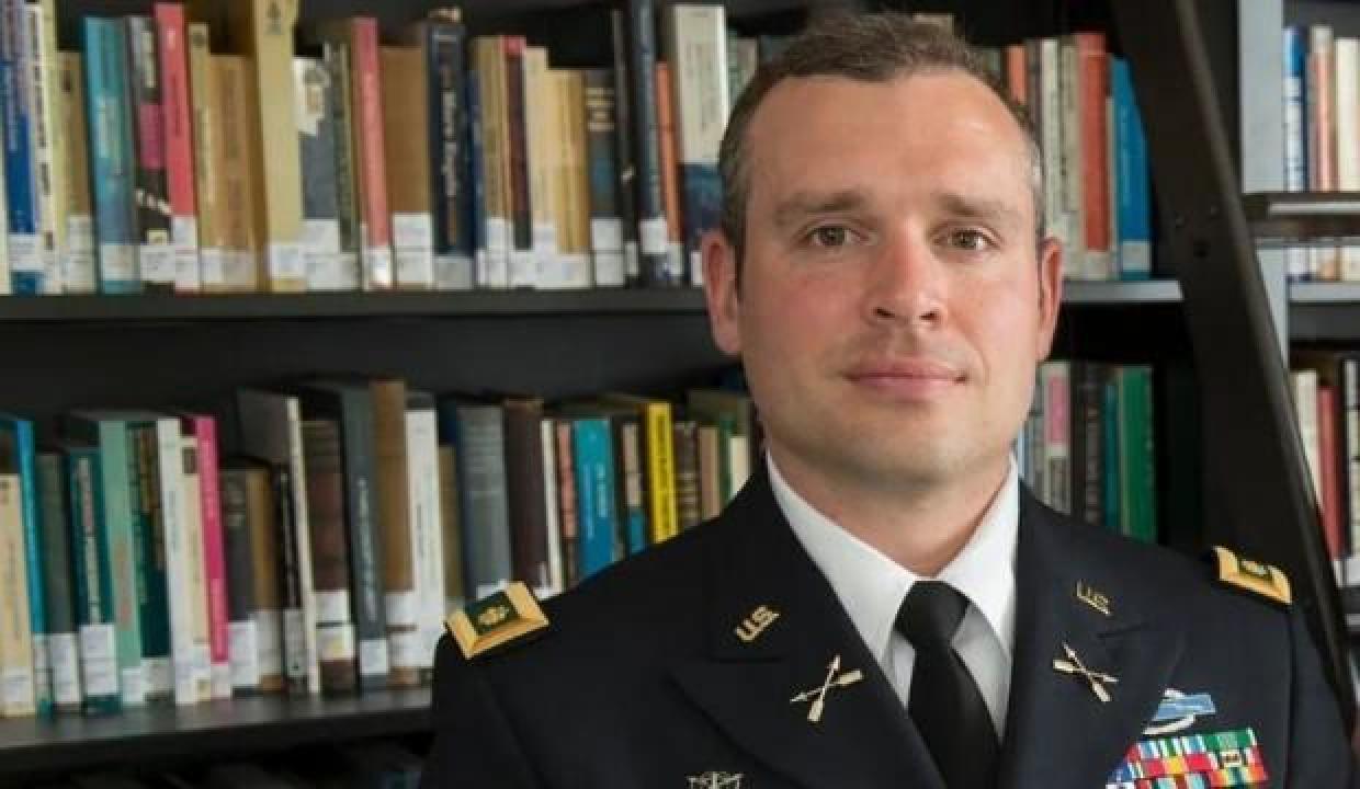 ABD’nin korkunç işkencelerini ortaya çıkan subay gizemli bir şekilde öldü