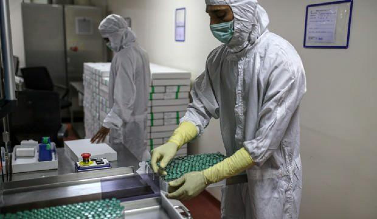 Pfizer’in eski çalışanı aşı sıralarını çaldı