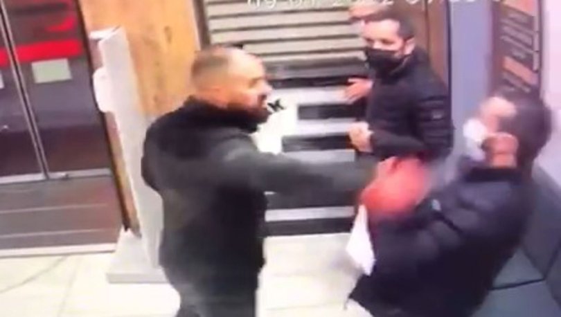 Esenyurt’ta acil serviste bıçaklı saldırgan dehşeti
