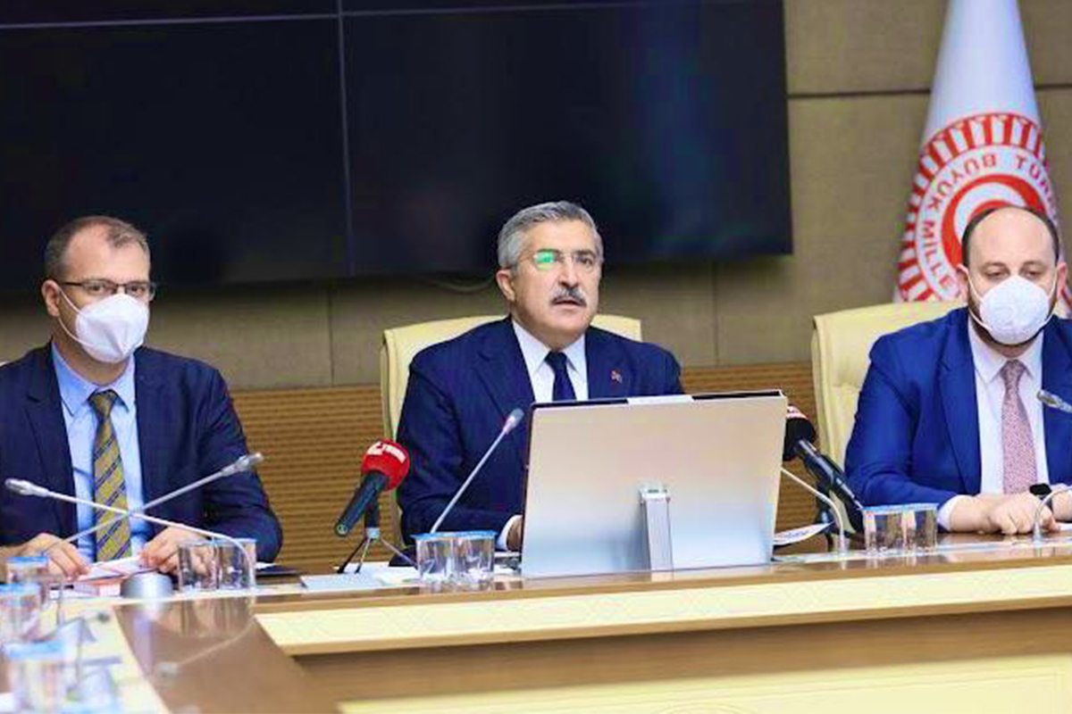 Kolaylı: ‘İnternet kanunu acilen çıkarılmalı’