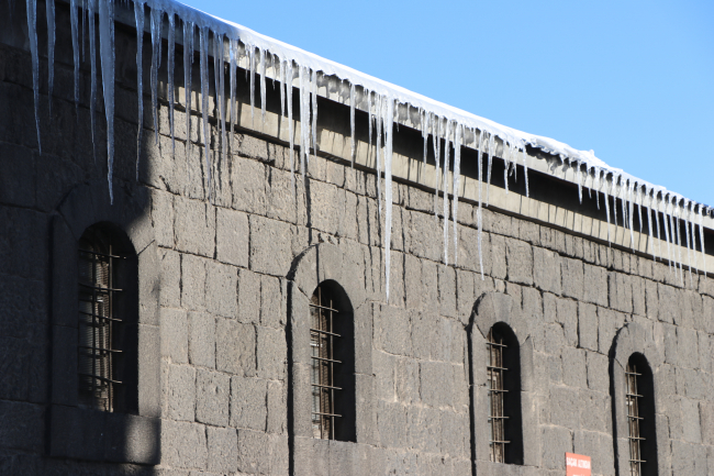Doğu buz kesti: Termometreler eksi 32 dereceyi gördü