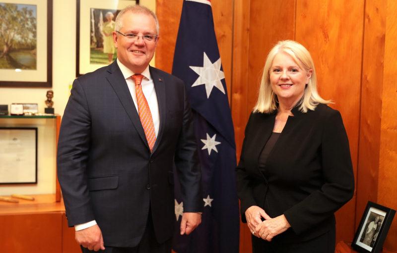 Avustralya Başbakanı Scott Morrison (sağda) ve Avustralya İçişleri Bakanı Karen Andrews (solda)