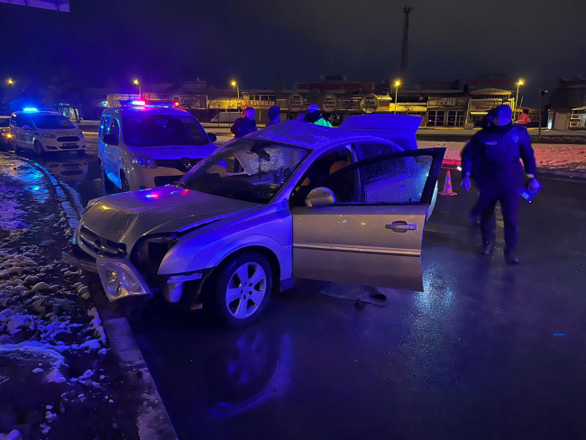Sivas'ta iki ayrı kaza: 9 yaralı