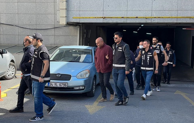 Kadıköy'deki rüşvet soruşturması: 32 kişi tutuklandı
